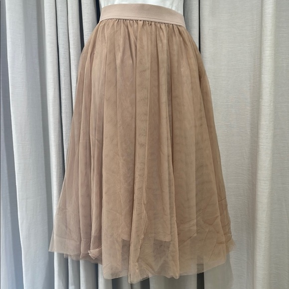 ONLY ASOS Tan Midi Pleated A-Line Skirt - Picture 3 of 5